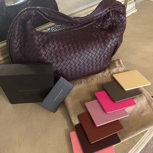Bottega Veneta Medium Belly Hobo Bordeaux